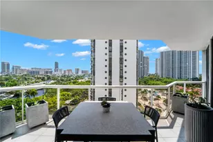 3610 Yacht Club Dr, Aventura, FL 33180 - Photo 30