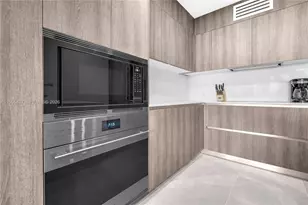 17550 Collins Ave, Sunny Isles Beach, FL 33160 - Photo 4