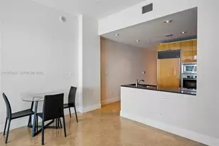 6799 Collins Ave, Miami Beach, FL 33141 - Photo 16