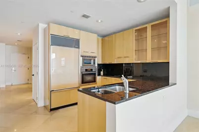 6799 Collins Ave #401, Miami Beach, FL 33141 - Photo 14