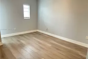 1360 Collins Ave, Miami Beach, FL 33139 - Photo 8