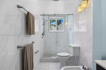 311 N Surf Rd, Hollywood, FL 33019 - Photo 30