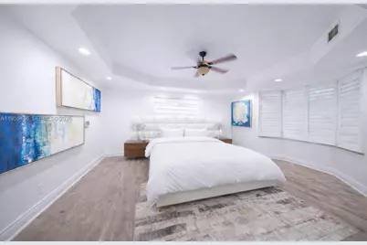 241 SW 129th Ave, Miami, FL 33184 - Photo 12