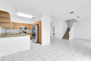 1120 Cliffrose St, Hollywood, FL 33019 - Photo 4