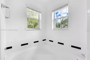 1120 Cliffrose St, Hollywood, FL 33019 - Photo 22