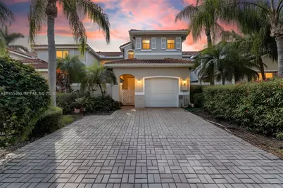 1120 Cliffrose St, Hollywood, FL 33019 - Photo 2
