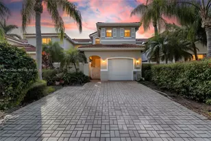 1120 Cliffrose St, Hollywood, FL 33019 - Photo 2