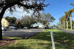 12720 Equestrian Cir, Other City - In The State Of Florida, FL 33907 - Photo 16