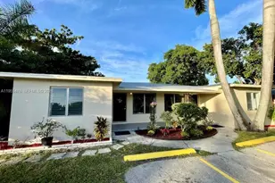 905 NE 7th St, Hallandale Beach, FL 33009 - Photo 1