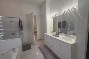 15062 SW 177th Terrace, Miami, FL 33187 - Photo 32