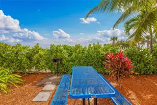 6039 Collins Ave, Miami Beach, FL 33140 - Photo 24