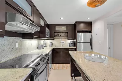 2301 Collins Ave #1006, Miami Beach, FL 33139 - Photo 12