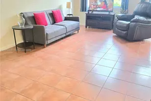 300 SW 130th Terrace, Pembroke Pines, FL 33027 - Photo 2