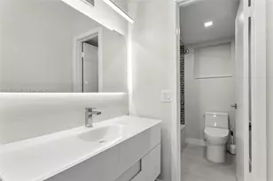 400 NE Surf Rd, Hollywood, FL 33019 - Photo 22