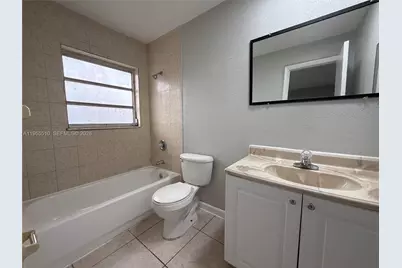 5220 NW 18th Pl #5415, Lauderhill, FL 33313 - Photo 4