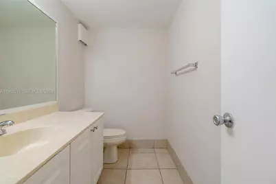711 N Pine Island Rd #410, Plantation, FL 33324 - Photo 14