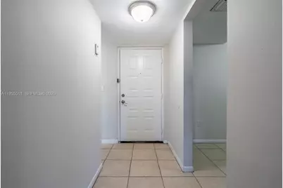 711 N Pine Island Rd #410, Plantation, FL 33324 - Photo 4