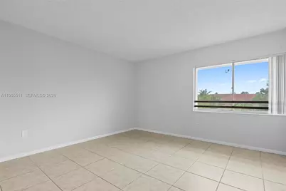 711 N Pine Island Rd #410, Plantation, FL 33324 - Photo 6