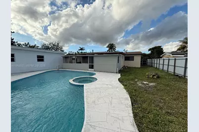 1270 North Dr, Miami, FL 33179 - Photo 26