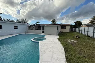 1270 North Dr, Miami, FL 33179 - Photo 26