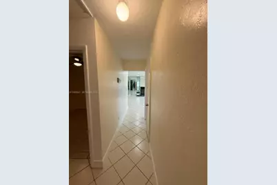 1270 North Dr, Miami, FL 33179 - Photo 16