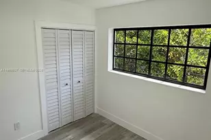 980 NE 146th St, North Miami, FL 33161 - Photo 30