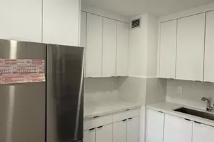 980 NE 146th St, North Miami, FL 33161 - Photo 18