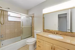 1200 Tallwood Ave, Hollywood, FL 33021 - Photo 14