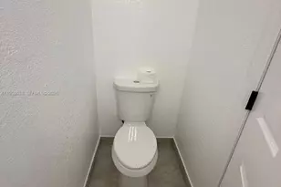 21209 NW 14th Pl, Miami Gardens, FL 33169 - Photo 10