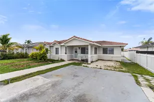 18142 SW 113th Ave, Miami, FL 33157 - Photo 2