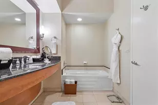 18001 Collins Ave, Sunny Isles Beach, FL 33160 - Photo 16