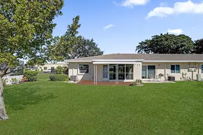 8914 Belle Aire Dr, Boca Raton, FL 33433 - Photo 12