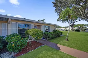 8914 Belle Aire Dr, Boca Raton, FL 33433 - Photo 2
