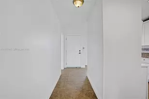 8914 Belle Aire Dr, Boca Raton, FL 33433 - Photo 18