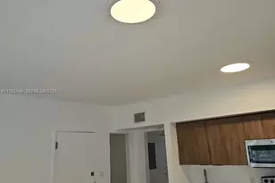 557 Michigan Ave, Miami Beach, FL 33139 - Photo 20