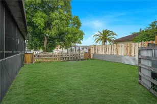 19897 NW 62nd Ave, Hialeah, FL 33015 - Photo 20