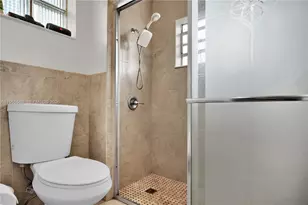 19897 NW 62nd Ave, Hialeah, FL 33015 - Photo 16