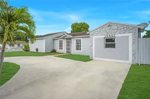 19897 NW 62nd Ave, Hialeah, FL 33015 - Photo 2