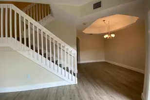 611 SW 107th Ave, Pembroke Pines, FL 33025 - Photo 6