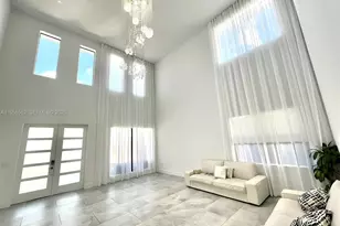 8900 NW 161st Terrace, Miami Lakes, FL 33018 - Photo 2