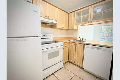 9310 Fontainebleau Blvd #203, Miami, FL 33172 - Photo 22