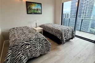 45 SW 9th St, Miami, FL 33130 - Photo 18