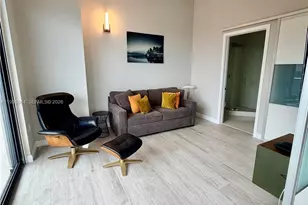 45 SW 9th St, Miami, FL 33130 - Photo 24