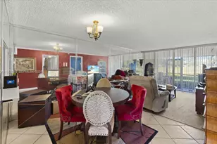 9495 Evergreen Pl, Davie, FL 33324 - Photo 8