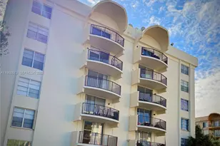 9310 Fontainebleau Blvd, Miami, FL 33172 - Photo 2