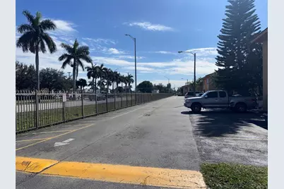 3375 W 76th St #223, Hialeah, FL 33018 - Photo 26