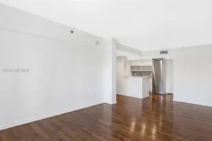 227 Michigan Ave, Miami Beach, FL 33139 - Photo 8