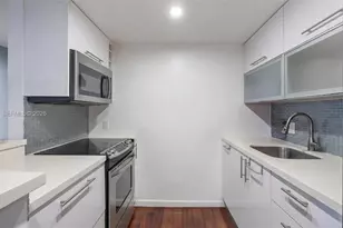 227 Michigan Ave, Miami Beach, FL 33139 - Photo 12