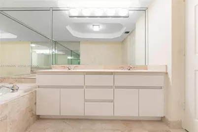 [Address not provided], Sunny Isles Beach, FL 33160 - Photo 16