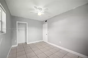 701 N 70th Ave, Hollywood, FL 33024 - Photo 10